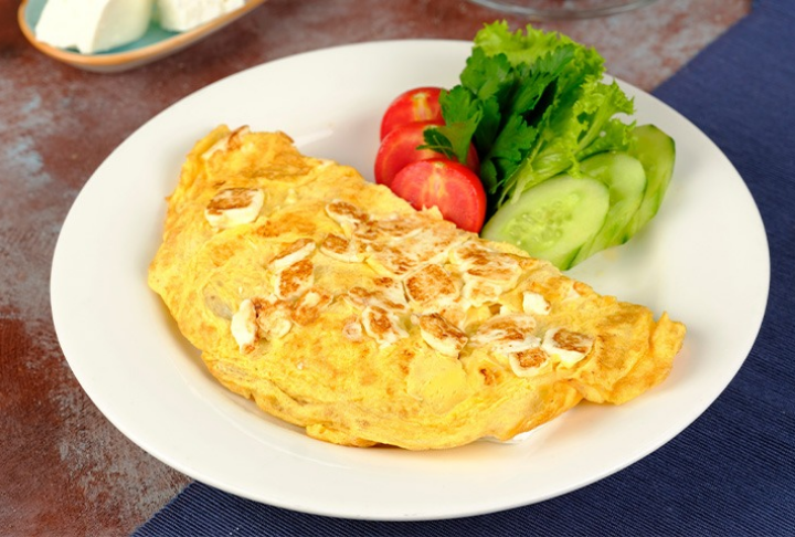 PEYNİRLİ OMLET
